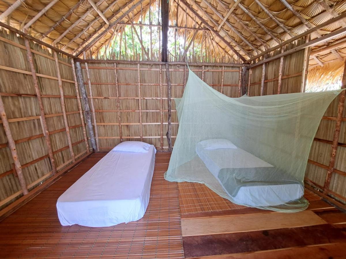 Coco Huts Guest House Waisai 외부 사진