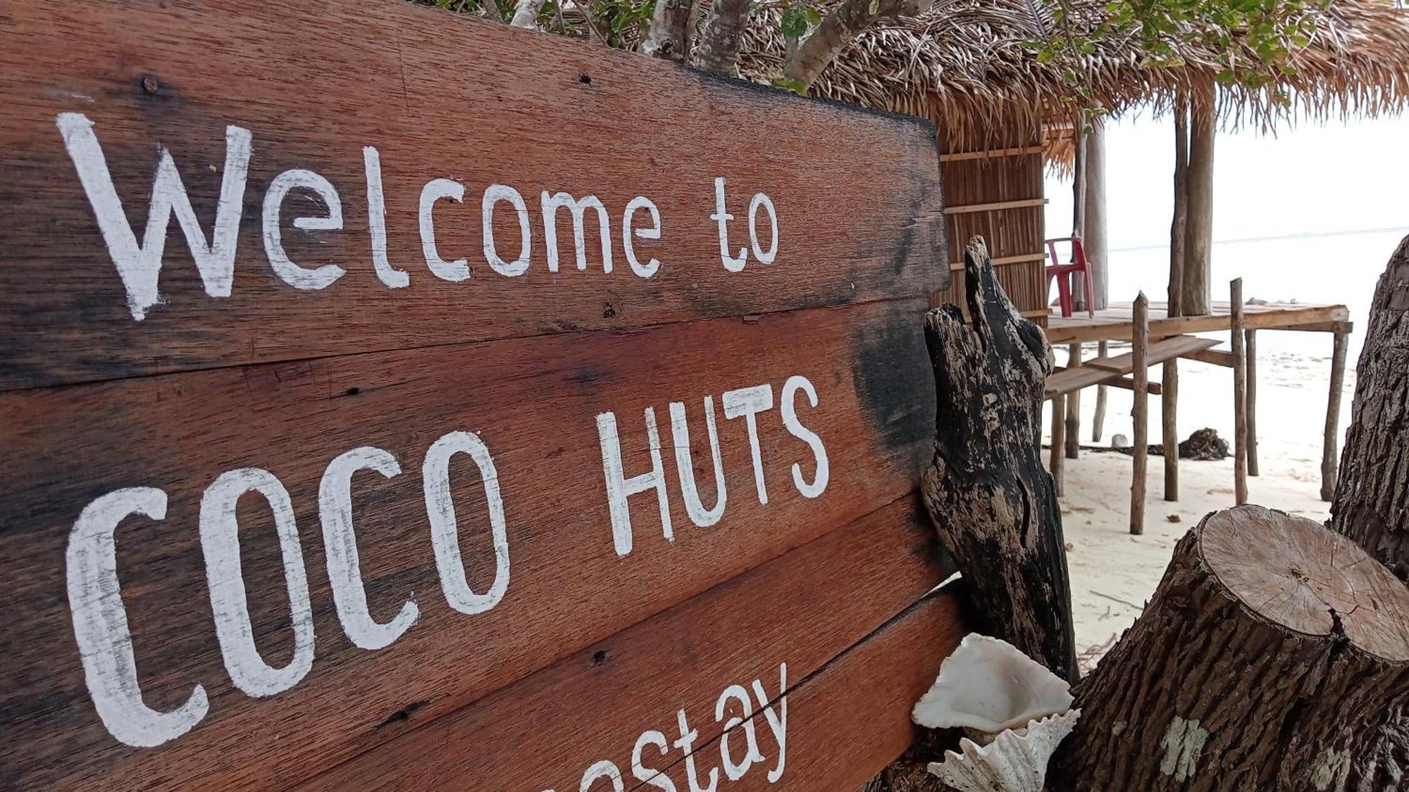 Coco Huts Guest House Waisai 객실 사진